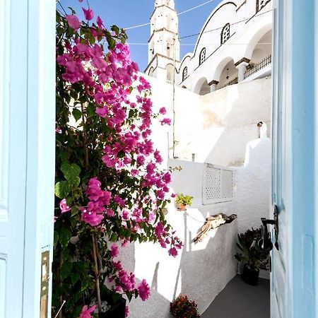 Вілла Santorinian Lava House Pyrgos Kallistis Екстер'єр фото